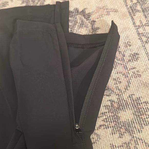 Eight workout pants size S. - Picture 3 of 7